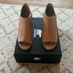 Sorel nadia ankle booties